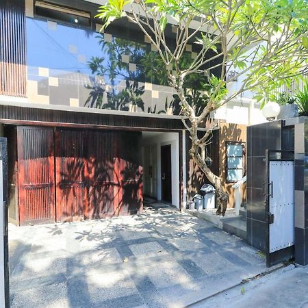 Kubu Kalih Residence Denpasar  Exterior photo